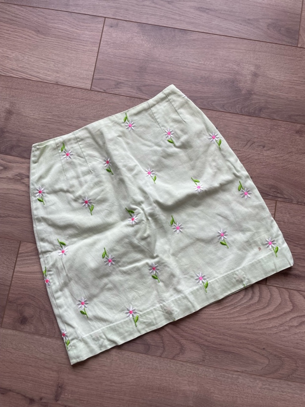 Lilly Pulitzer Pastel Green Mini Skirt with Pink Floral Embroidery